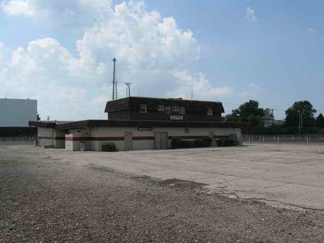 Aut-O-Rama Twin Drive In - 2000S Photos (newer photo)